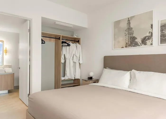 1 Bedroom Apt With Pool And Gym Next To Kaseya Center