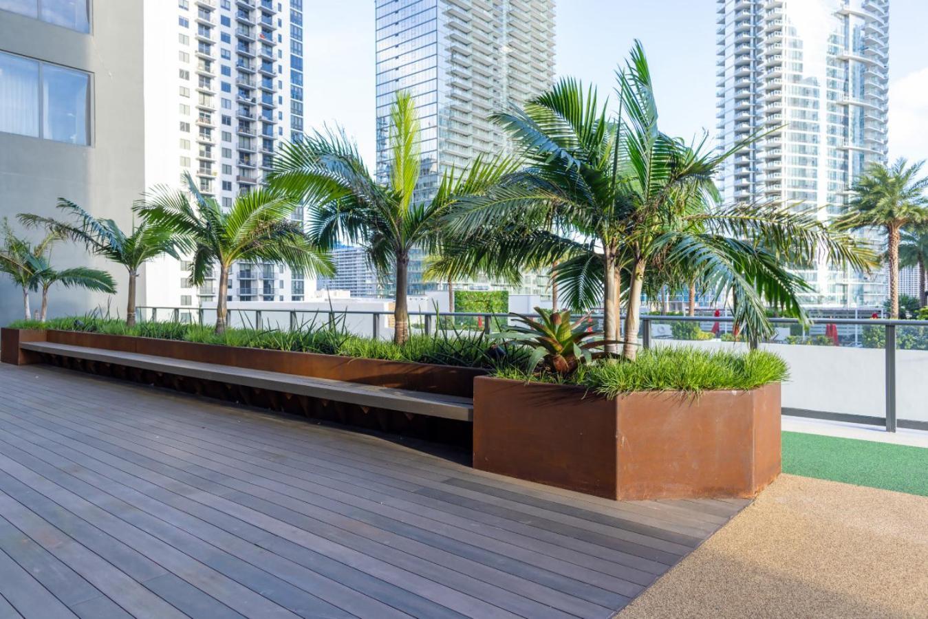 1 Bedroom With Pool And Gym Next To Kaseya Center *