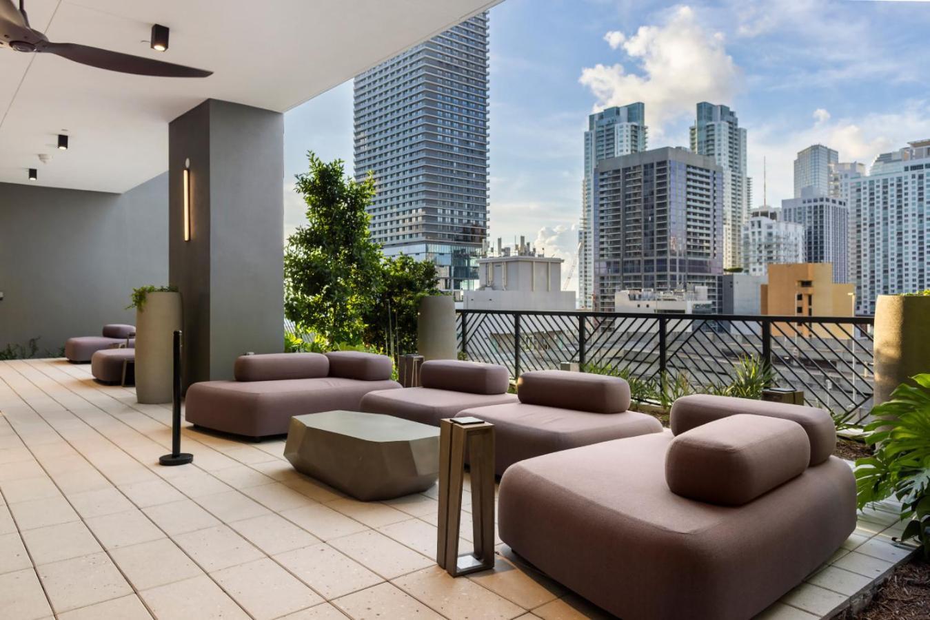 1 Bedroom With Pool And Gym Next To Kaseya Center * Miami