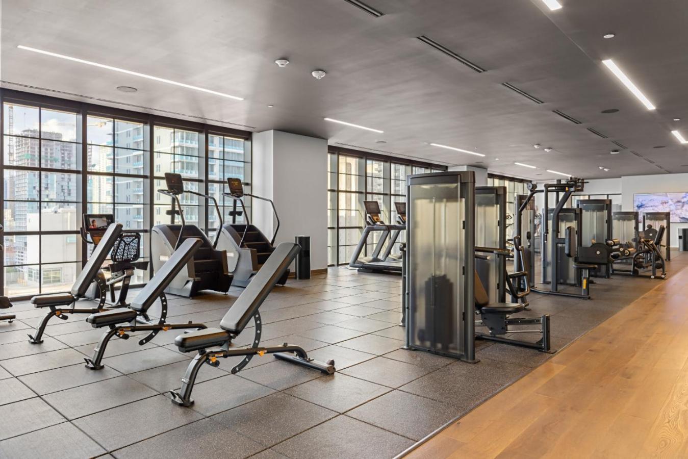 Casa vacanze 1 Bedroom With Pool And Gym Next To Kaseya Center *