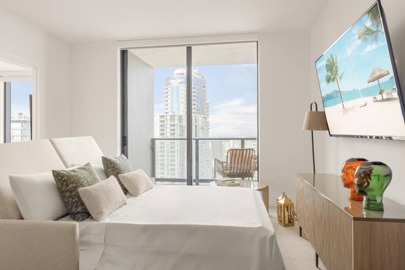 1 Bedroom With Pool And Gym Next To Kaseya Center * Miami